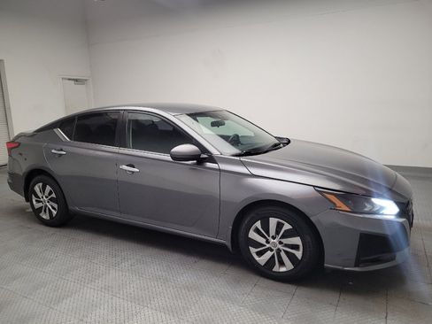 Used 2023 Nissan Altima 2.5 S FWD image 11