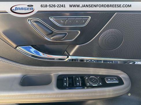 Used 2023 Lincoln Corsair Reserve w/ Towing Package AWD/4WD image 9
