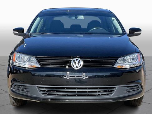 Used 2011 Volkswagen Jetta SE image 4