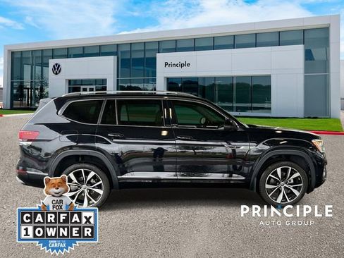 Used 2024 Volkswagen Atlas SEL Premium R-Line AWD/4WD image 4