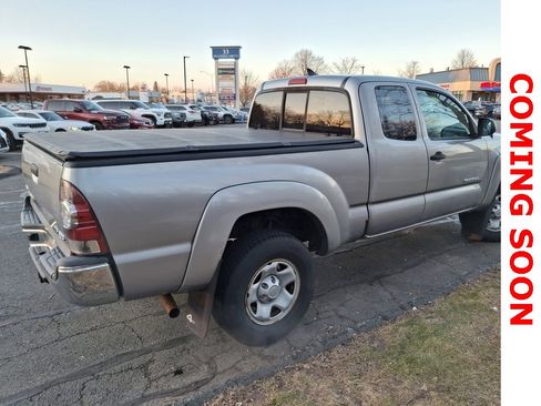 Used 2014 Toyota Tacoma 4x4 Access Cab V6 image 4