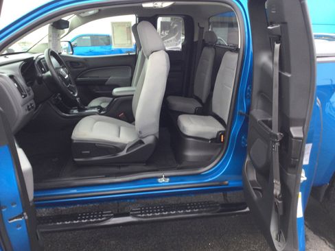 Used 2022 GMC Canyon Elevation Standard w/ Convenience Package image 11