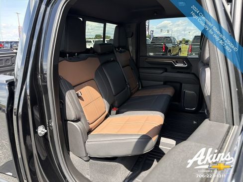 Used 2024 Chevrolet Silverado 2500 High Country w/ High Country Premium Package AWD/4WD image 20