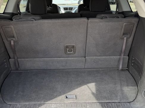 Used 2012 Chevrolet Traverse LT image 13