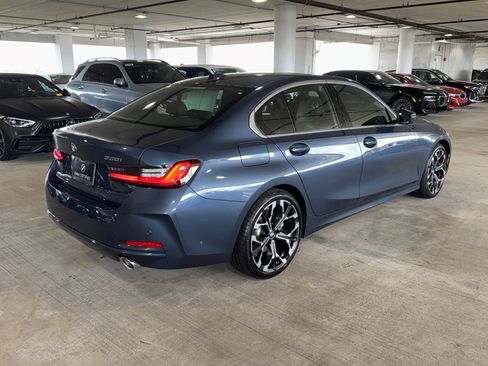 Used 2025 BMW 330i Sedan image 8