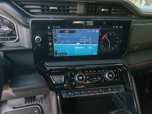 Used 2025 GMC Sierra 1500 AT4 w/ AT4 Premium Package image 20