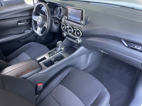 Used 2024 Nissan Sentra SV FWD image 27