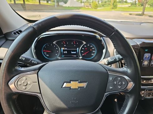 Used 2019 Chevrolet Traverse RS AWD/4WD image 22