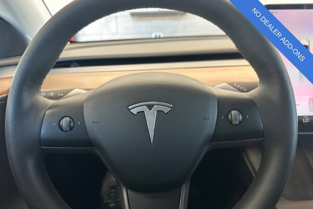Used 2024 Tesla Model Y Long Range AWD/4WD image 24