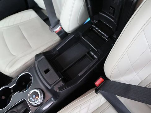 Used 2018 Ford Explorer Platinum AWD/4WD image 31