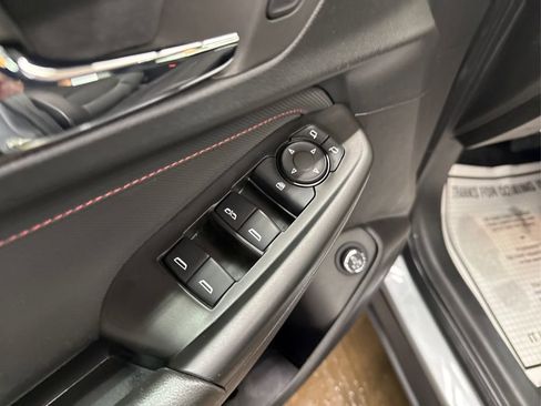 Used 2023 Chevrolet TrailBlazer RS w/ Sun and Liftgate Package image 37