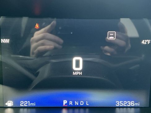 Used 2023 Chevrolet Colorado W/T image 15