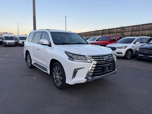Used 2017 Lexus LX 570 4WD image 11
