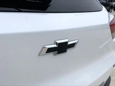 Used 2024 Chevrolet TrailBlazer LT FWD image 30