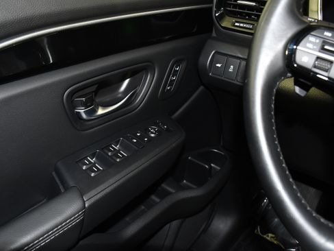Certified 2025 Honda Pilot Touring image 32