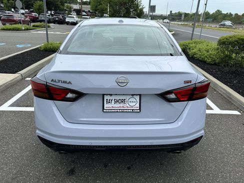 Certified 2024 Nissan Altima 2.5 SR w/ SR Premium Package FWD image 4