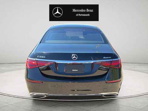 Used 2021 Mercedes-Benz S 580 4MATIC Sedan image 4