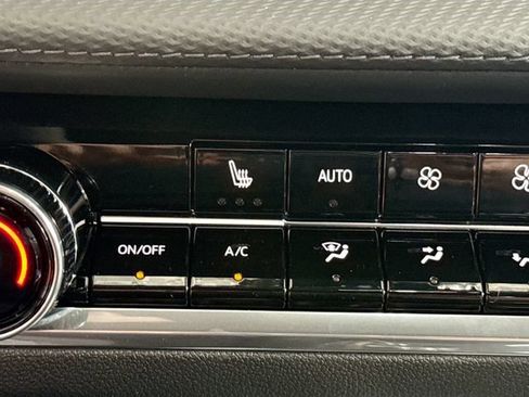 New 2026 Chevrolet Equinox LT w/ Convenience Package II FWD image 20