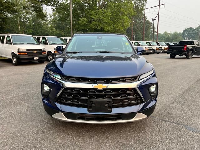 Used 2023 Chevrolet Blazer LT AWD/4WD image 3