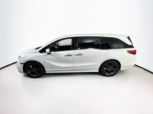 Used 2023 Honda Odyssey Elite image 8
