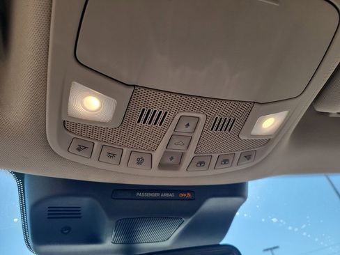 Used 2022 Ford Expedition Max Limited image 21