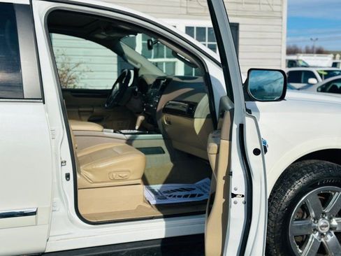 Used 2013 Nissan Armada Platinum image 11