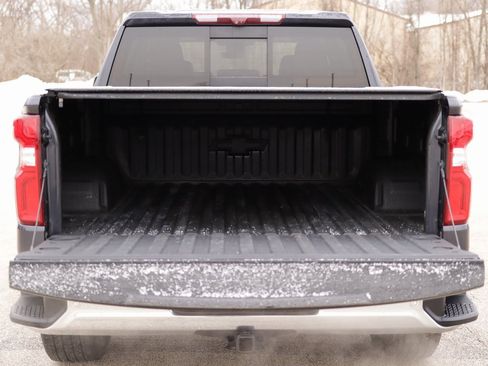 Used 2022 Chevrolet Silverado 1500 LTZ w/ Technology Package image 32