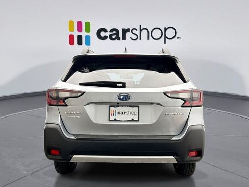 Used 2025 Subaru Outback Limited AWD/4WD image 4