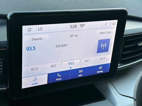 Used 2024 Ford Explorer XLT w/ Equipment Group 202A image 19