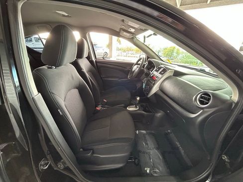Used 2016 Nissan Versa SV image 28