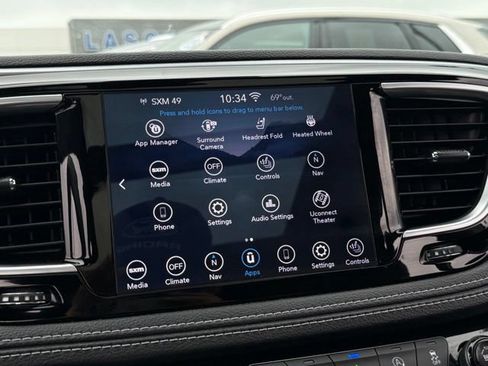 Used 2020 Chrysler Pacifica Limited FWD image 26