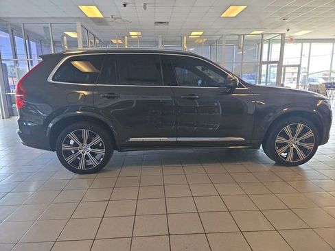 Used 2023 Volvo XC90 B6 Ultimate w/ Protection Package Premier AWD/4WD image 9
