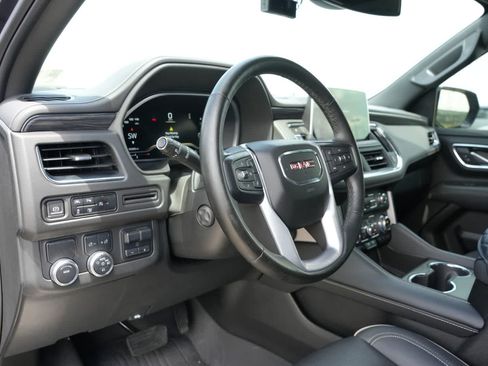 Used 2023 GMC Yukon SLT w/ SLT Premium Package RWD image 15