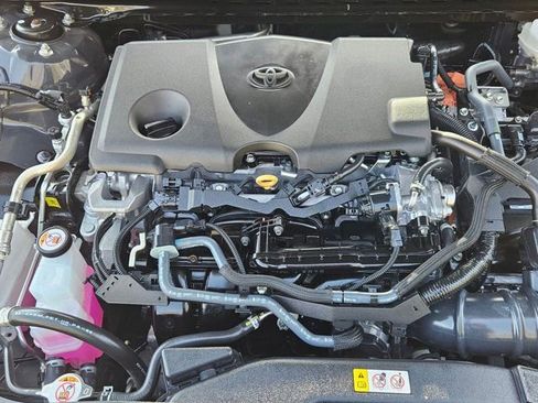 Used 2025 Toyota Camry LE image 35