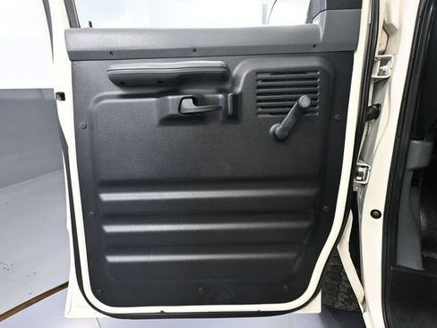 Used 1995 Ford E-150 and Econoline 150 Club Wagon RWD image 16