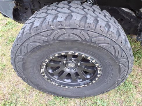 Used 2018 Jeep Wrangler Rubicon w/ Cold Weather Group image 5