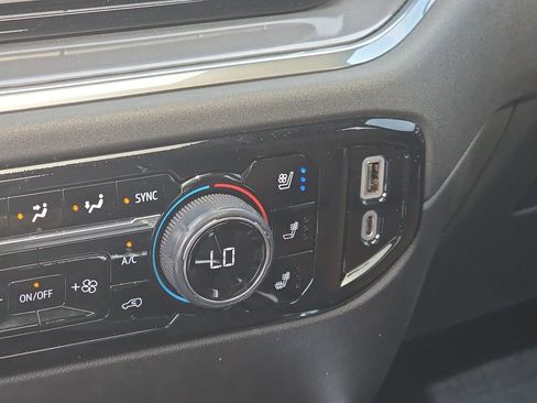 Certified 2023 Chevrolet Silverado 1500 High Country w/ High Country Premium Package image 35