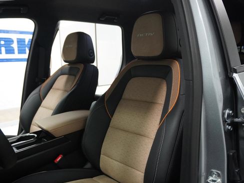 New 2026 Chevrolet Equinox ACTIV w/ Convenience Package III image 18