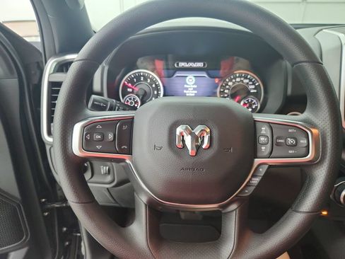 New 2026 RAM 1500 Express AWD/4WD image 21