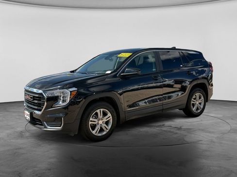 Used 2024 GMC Terrain SLE AWD/4WD image 4