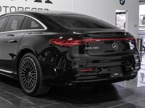 Used 2022 Mercedes-Benz EQS 580 4MATIC Sedan image 13