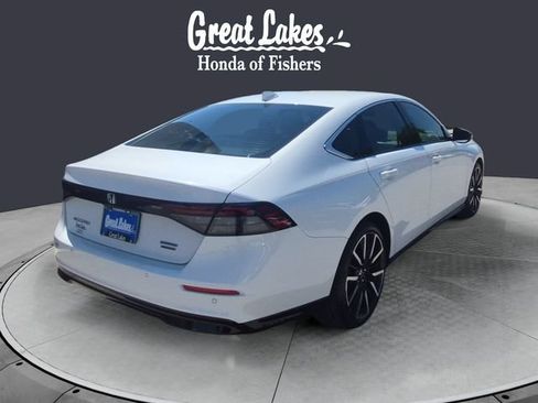 Used 2024 Honda Accord Touring image 5