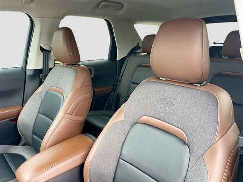 Used 2024 Ford Bronco Sport Outer Banks w/ Tech Package image 12