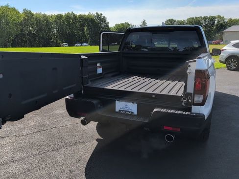 Used 2025 Honda Ridgeline Black Edition image 37