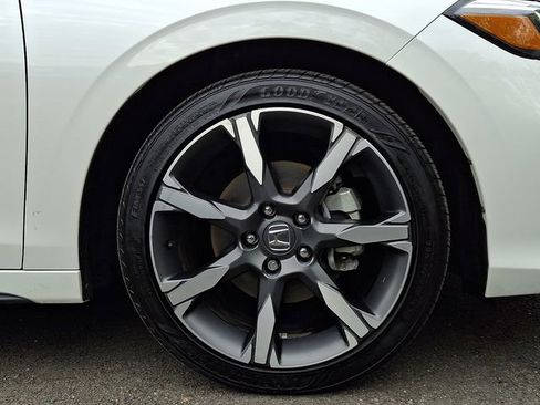 Used 2025 Honda Civic Sport Touring image 8