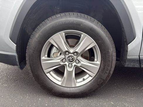 Certified 2025 Toyota RAV4 XLE AWD/4WD image 9