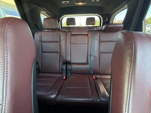 Used 2023 Dodge Durango R/T w/ Tow 'N Go Package AWD/4WD image 17