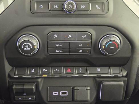 New 2026 Chevrolet Silverado 2500 Custom w/ Custom Value Package AWD/4WD image 20