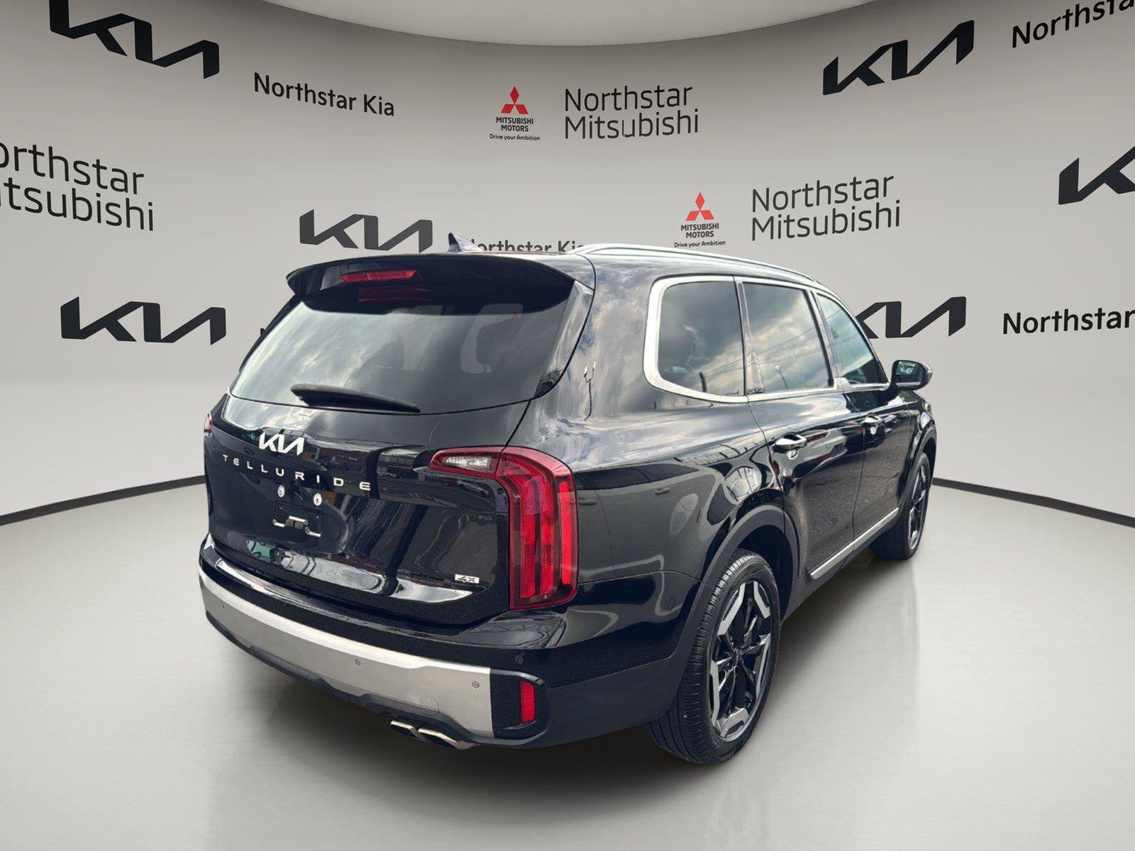 Used 2023 Kia Telluride S w/ S Sunroof Package AWD/4WD image 5
