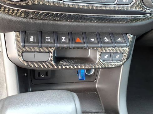 Used 2021 Chevrolet Colorado ZR2 w/ Colorado ZR2 Bison Edition image 11